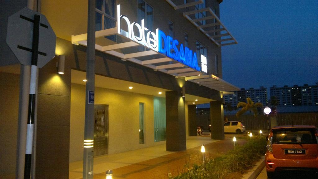 Hotel Desaria Petaling Dzsaja Kültér fotó