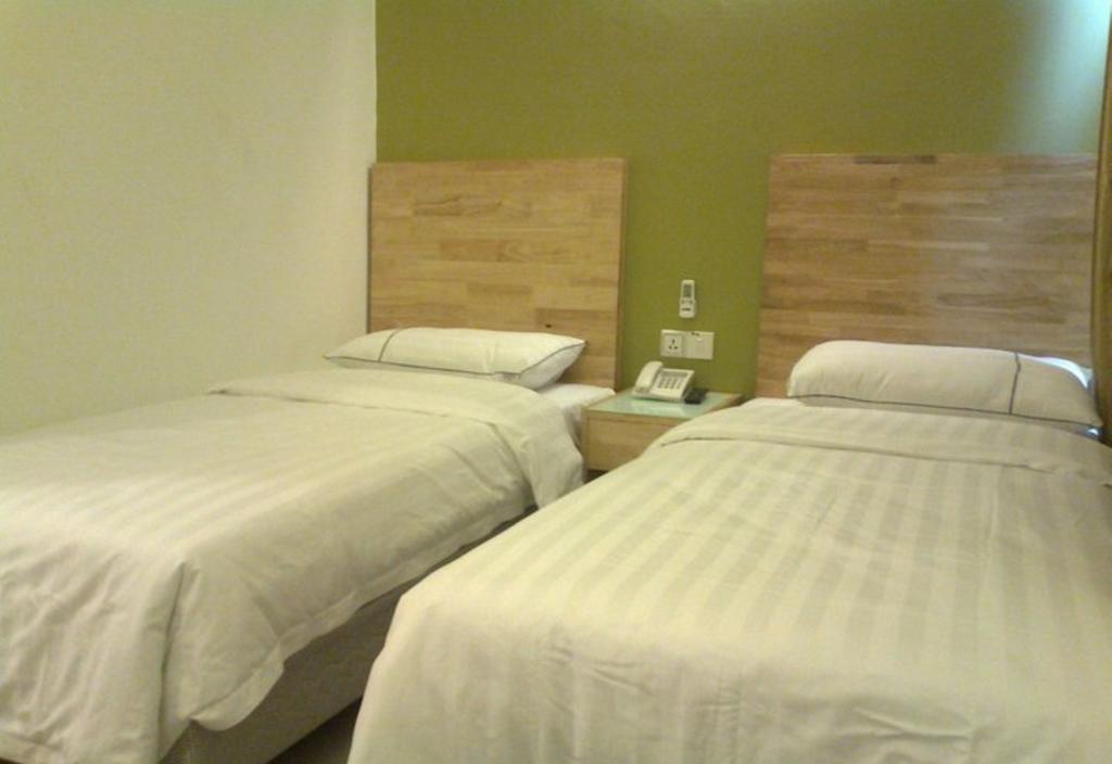 Hotel Desaria Petaling Dzsaja Szoba fotó